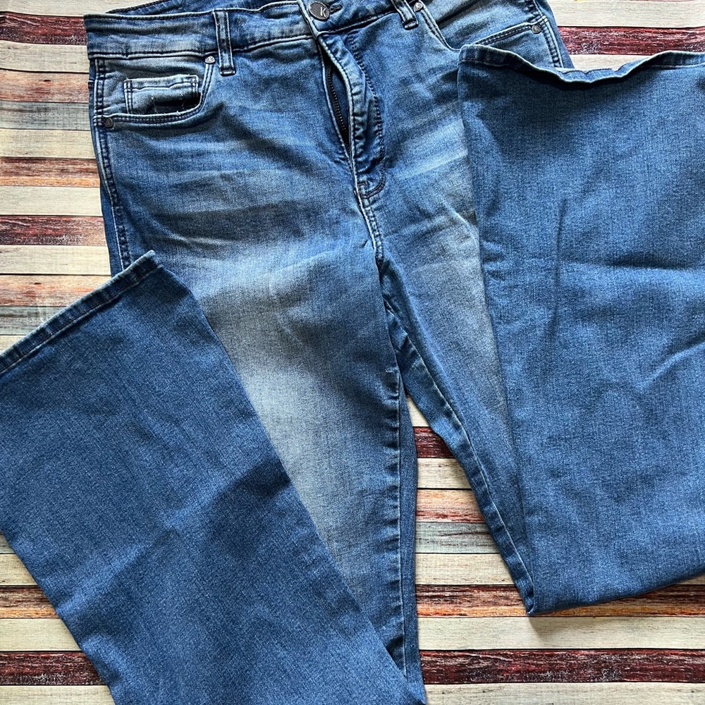 Kut from the Kloth Blue Flare Wide Leg Jeans